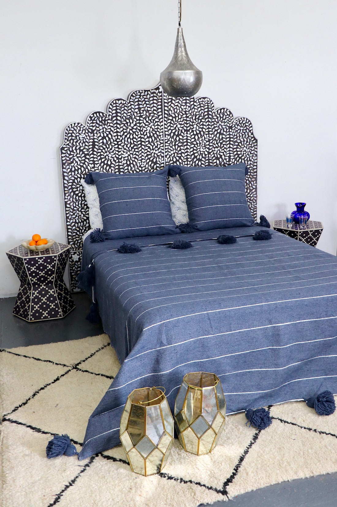 Moroccan Throw Blanket - Two Pillow Cases